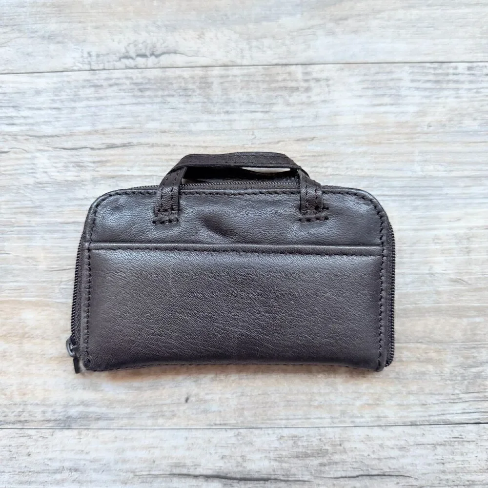 Wilsons Leather Zip Pouch Wallet Key Holder Vintage Compact Case Briefcase